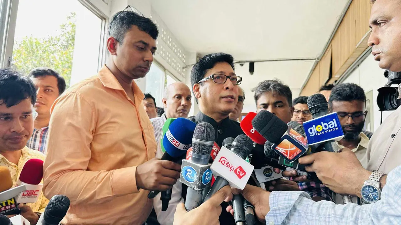উত্তপ্ত পরিস্থিতি : আবারও কি হচ্ছে সাধারণ ছুটি?