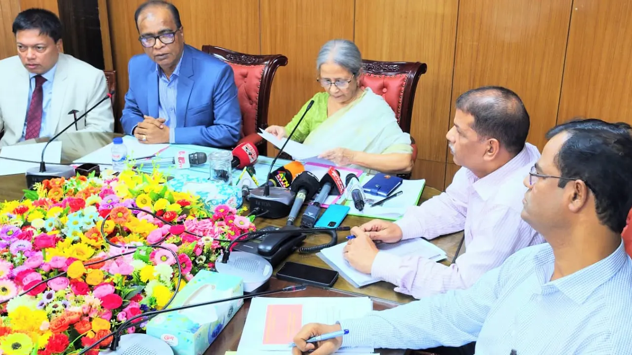 ‌‌‘বন্যায় প্রাণিসম্পদ খাতে ক্ষতির পরিমাণ দুই হাজার কোটি’ 