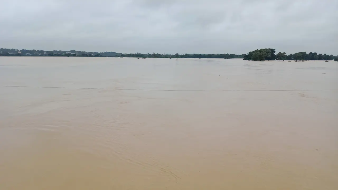 তলিয়ে যেতে পারে শহর, আতঙ্কে ঘুম নেই কুমিল্লা নগরবাসীর