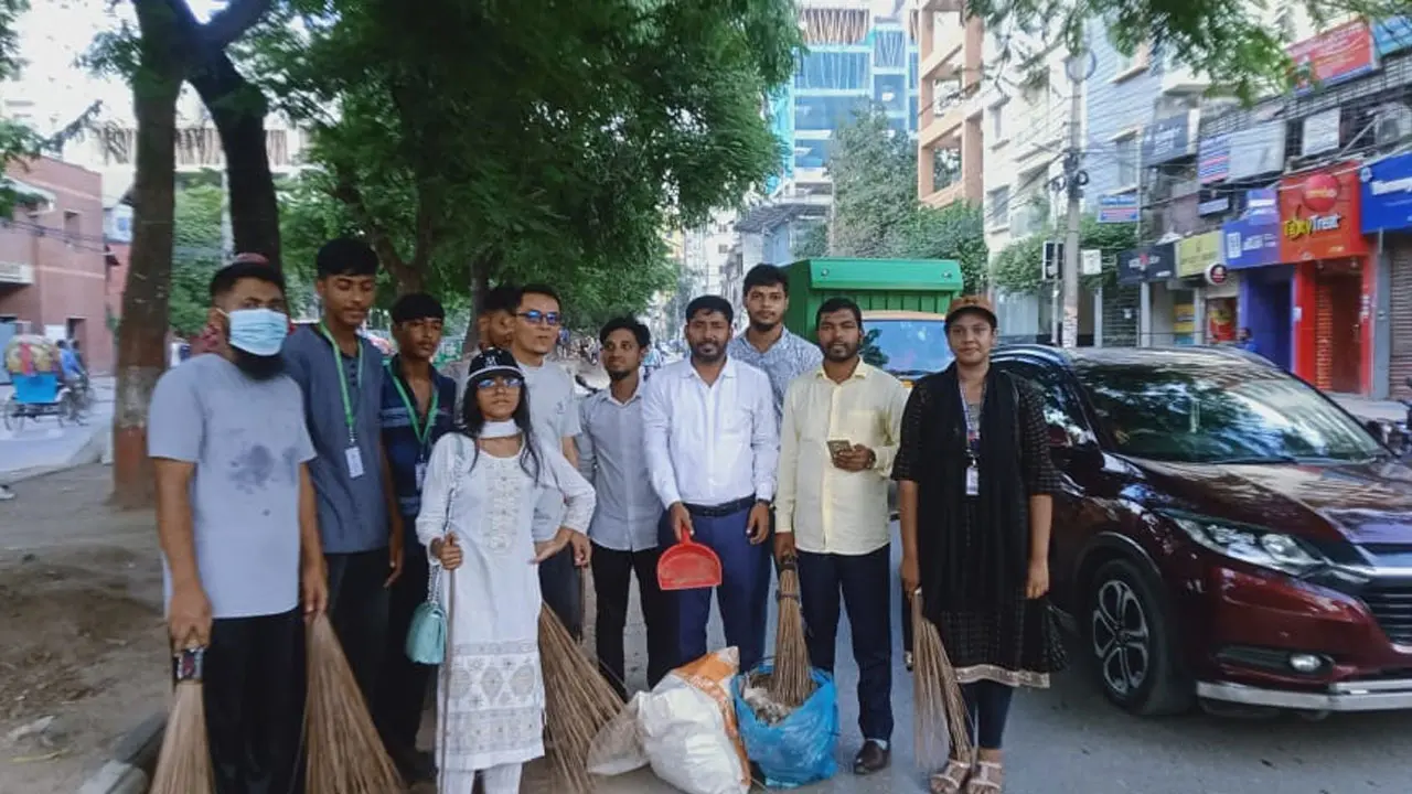 ‘ক্লিন ঢাকা, গ্রিন ঢাকা’ কর্মসূচি বাস্তবায়নে সবুজে আন্দোলন 