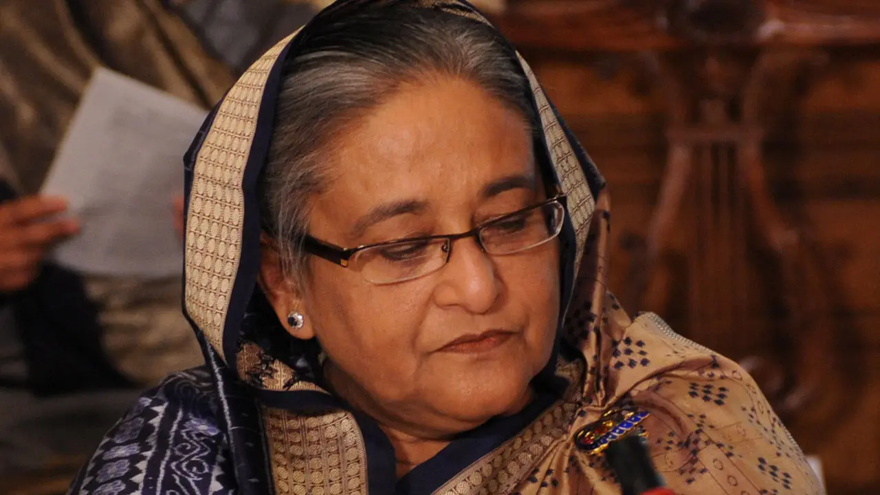 ভারত থেকে লন্ডনে যাবেন শেখ হাসিনা?