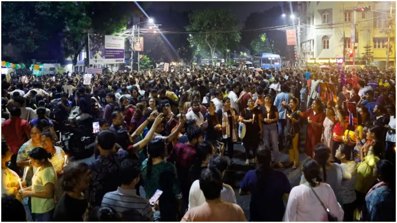 বিক্ষোভে উত্তাল ভারতে কর্মবিরতির ঘোষণা চিকিৎসকদের