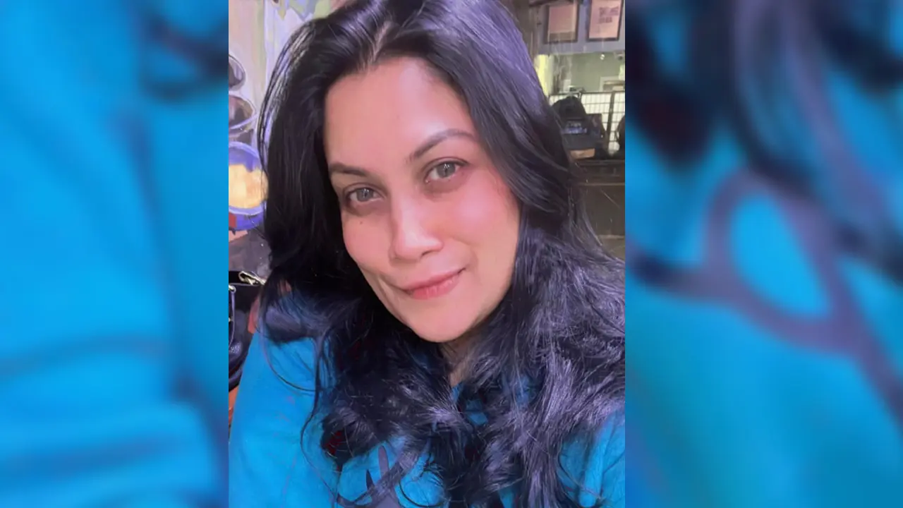 শিক্ষার্থীদের জন্য আল্লাহর কাছে সাহায্য চাইলেন শ্রাবন্তী