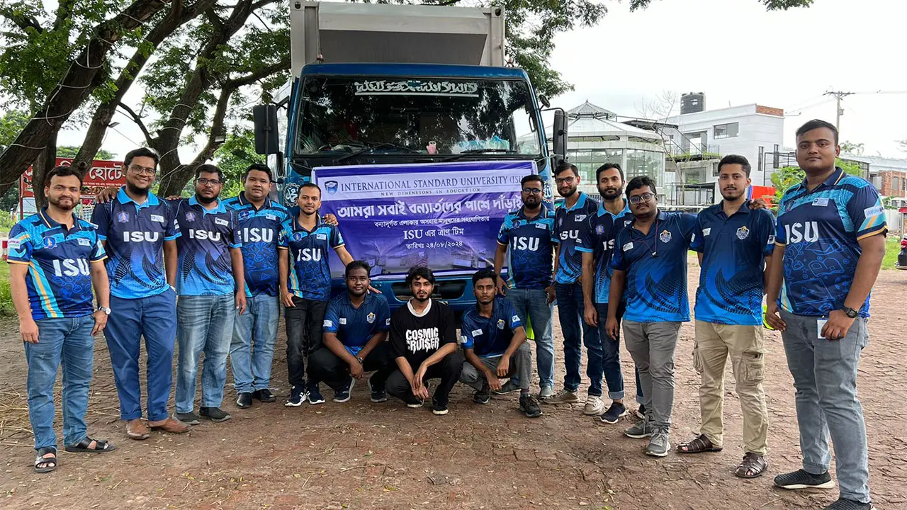 বানভাসিদের পাশে ইন্টারন্যাশনাল স্ট্যান্ডার্ড ইউনিভার্সিটি