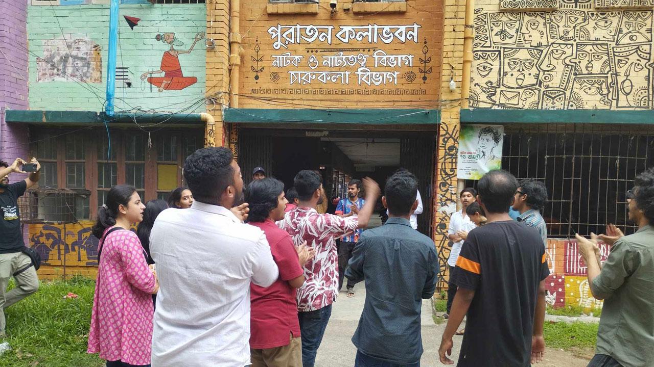dhakapost