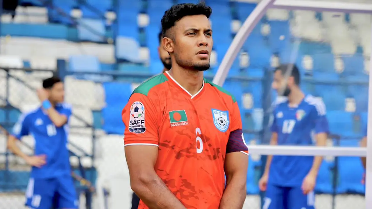 প্রিমিয়ার লিগে দল পাননি জামাল