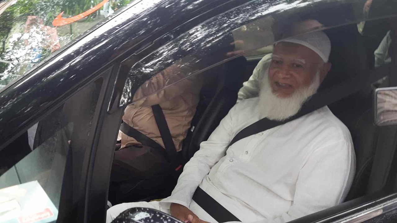 প্রধান উপদেষ্টার সঙ্গে জামায়াতের শীর্ষ নেতৃবৃন্দের বৈঠক শুরু