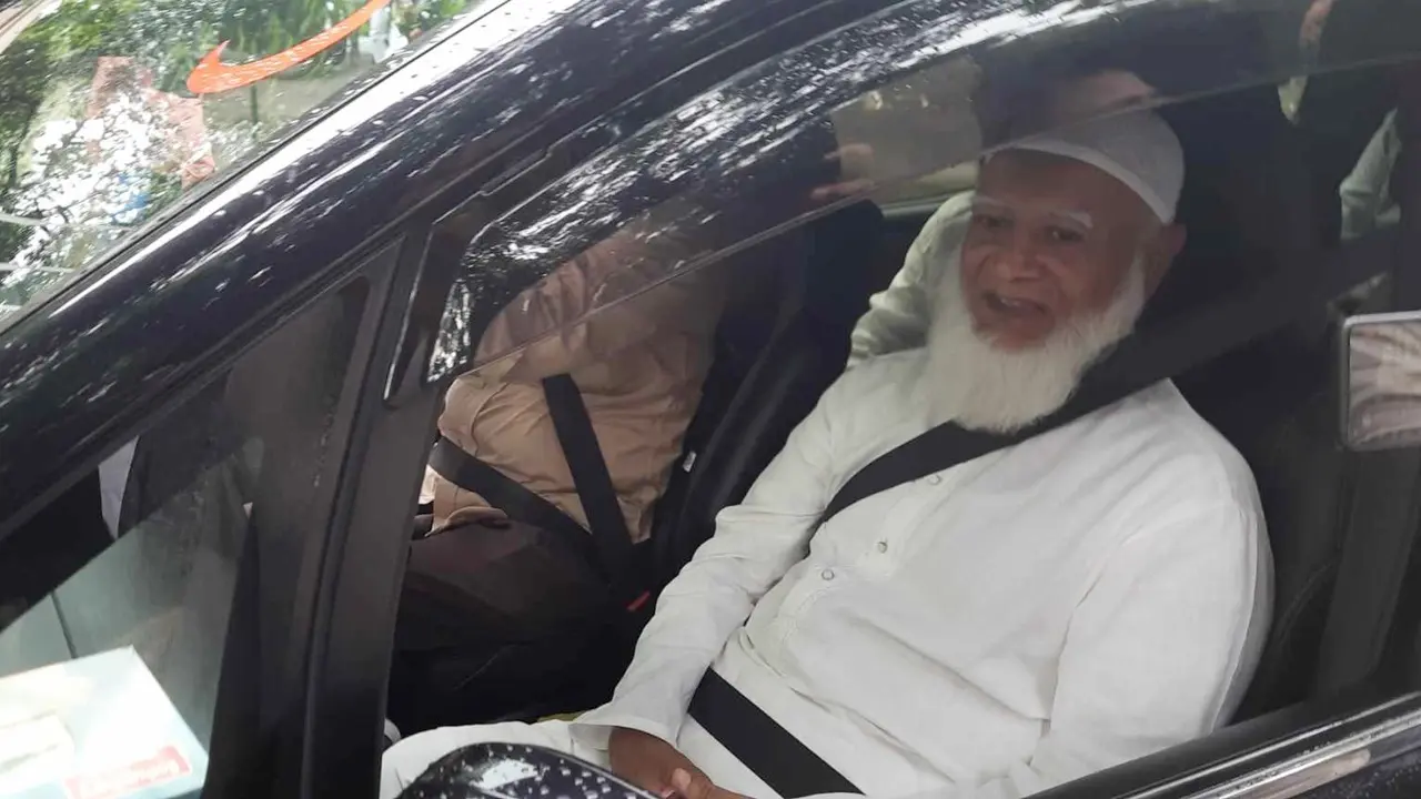 প্রধান উপদেষ্টার সঙ্গে জামায়াতের শীর্ষ নেতৃবৃন্দের বৈঠক শুরু