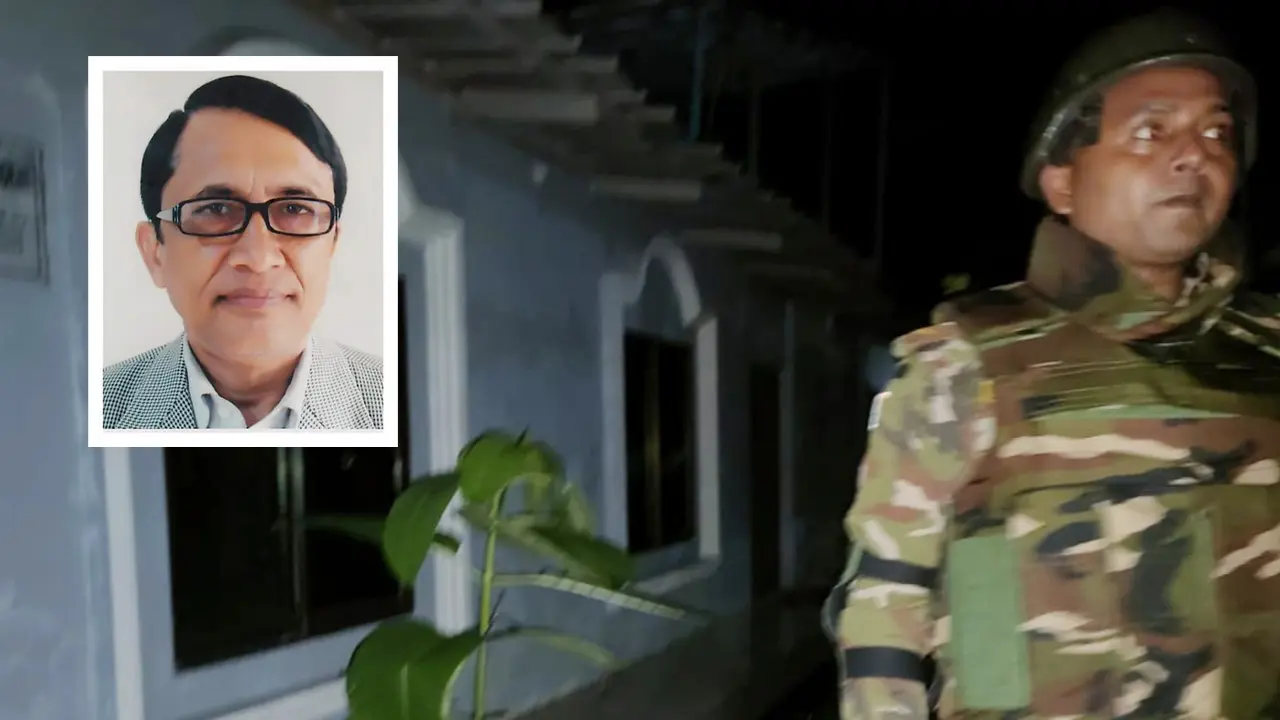 সাতকানিয়ায় সাংবাদিকের বাড়িতে হামলা 