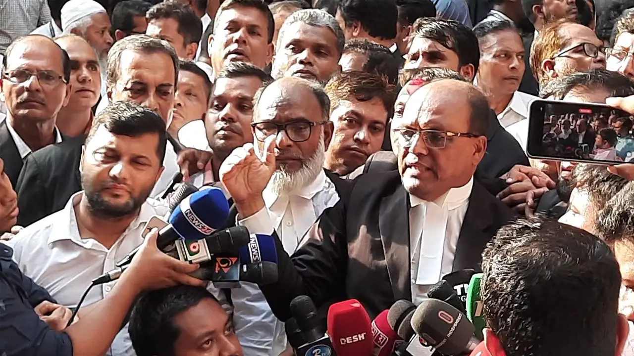 গণহত্যার সঙ্গে ইন্টারনেট বন্ধ ওতপ্রোতভাবে জড়িত : আইনজীবী