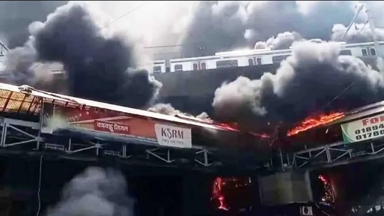 মেট্রোরেল স্টেশনে নাশকতা : রিমান্ড শেষে কারাগারে স্বপন ও ফারুকী 