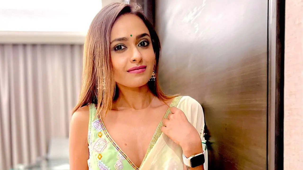 গভীর রাতে হেনস্তার শিকার মিশমি!