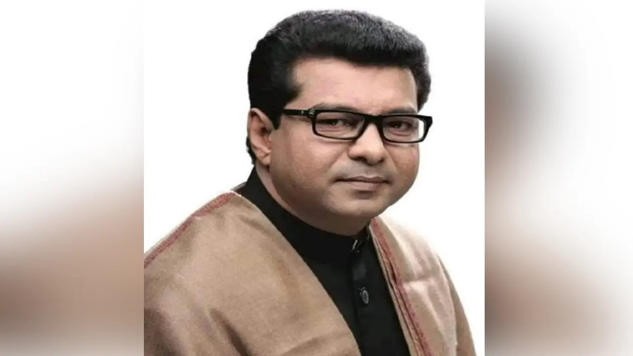 পিরোজপুরে সা‌বেক এমপি মহিউদ্দিন মহারাজের ব্যাংক হিসাব তলব