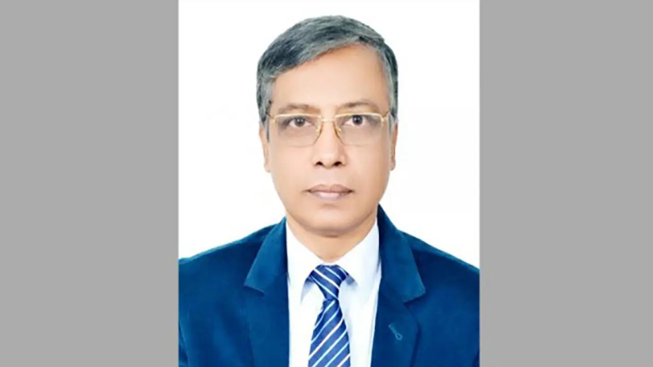 এনসিটিবির নতুন চেয়ারম্যান রিয়াজুল হাসান