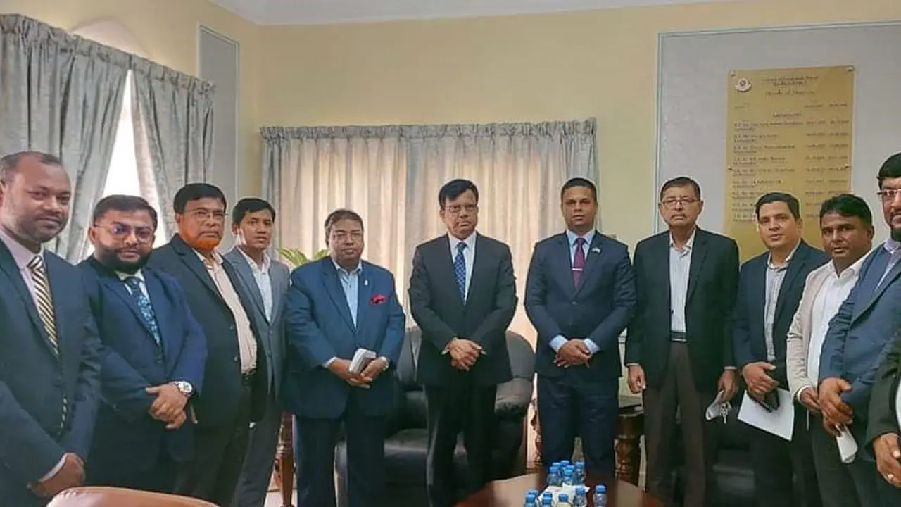 ওমানে রাষ্ট্রদূত ও বাংলাদেশ সোশ্যাল ক্লাব কর্মকর্তাদের মতবিনিময়