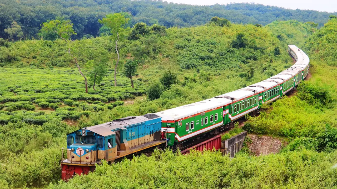 পারাবত এক্সপ্রেস চলবে বুধবার থেকে