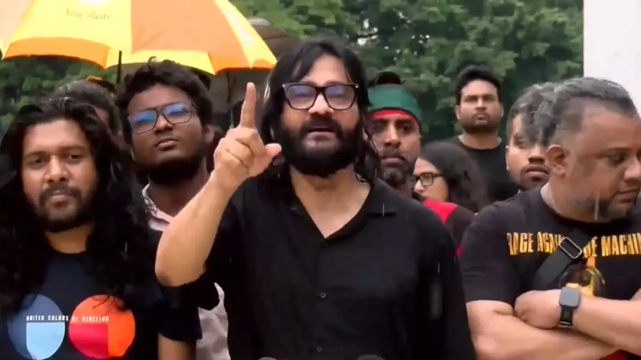 আন্দোলন যদি মেনেই নেন, গুলি চালালেন কেন : প্রিন্স মাহমুদ