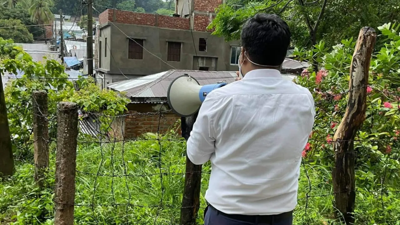 চট্টগ্রামে দিনভর থেমে থেমে বৃষ্টি, পাহাড়ধসের শঙ্কা