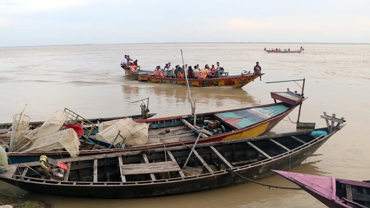 রাজশাহীতে পদ্মার পানি কমতে শুরু করেছে