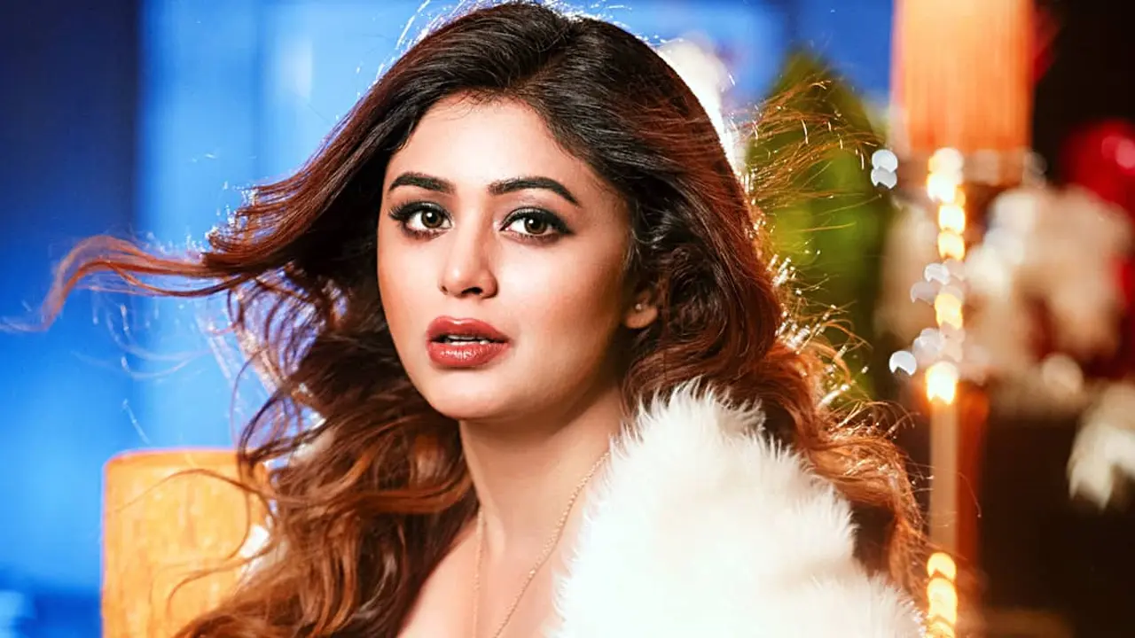 যৌন হয়রানির অভিযোগ নিয়ে মমতার দ্বারস্থ ঋতাভরী