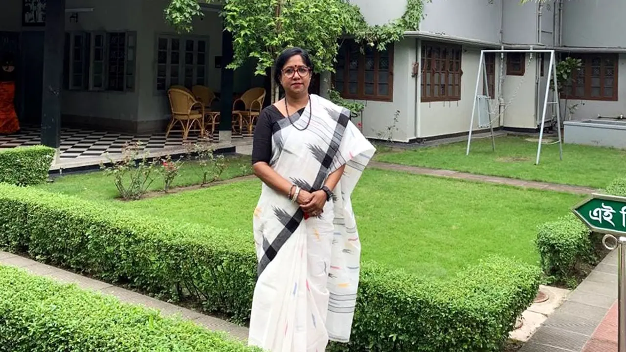 জেগে উঠবো আগুনে পোড়া ৩২ এর এই ঘর থেকে : রোকেয়া প্রাচী