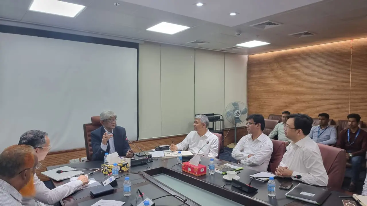 ঋণ নিয়ে চলা যায় না, কর জিডিপি বাড়াতে হবে : অর্থ উপদেষ্টা