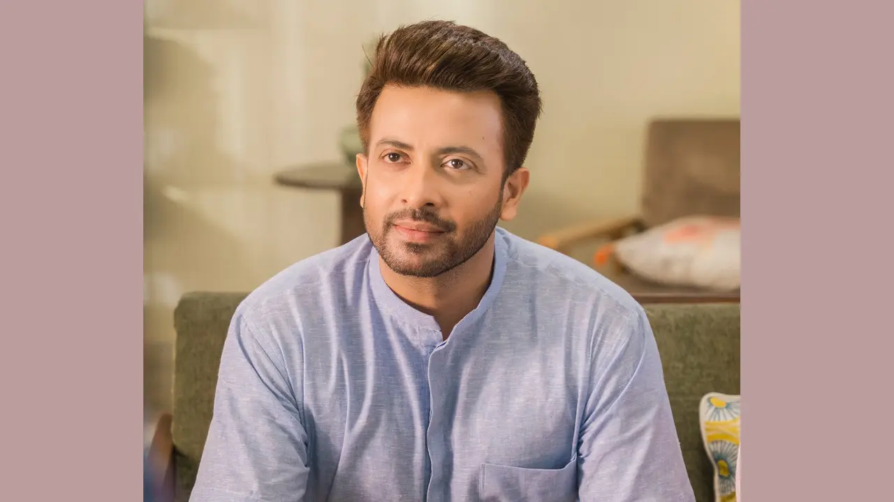সবার আগে দেশ : শাকিব খান
