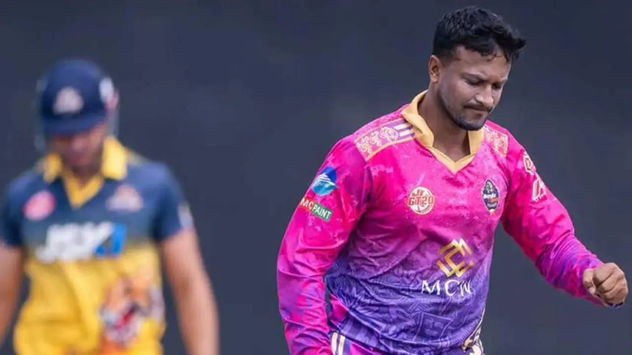 ‘পদ আছে না গেছে?’ ‘দালাল’, কানাডায় আক্রমণের শিকার সাকিব 