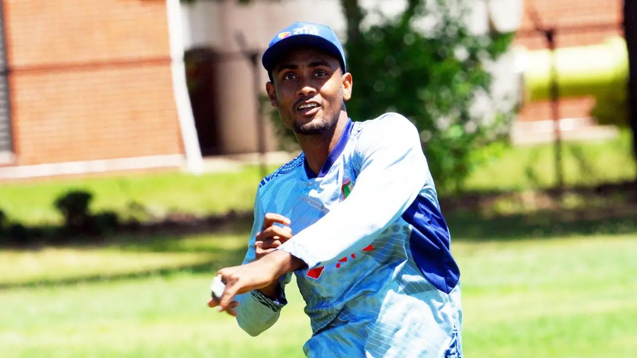 পাকিস্তানের যে তারকা ক্রিকেটারকে আউট করতে চান শরিফুল