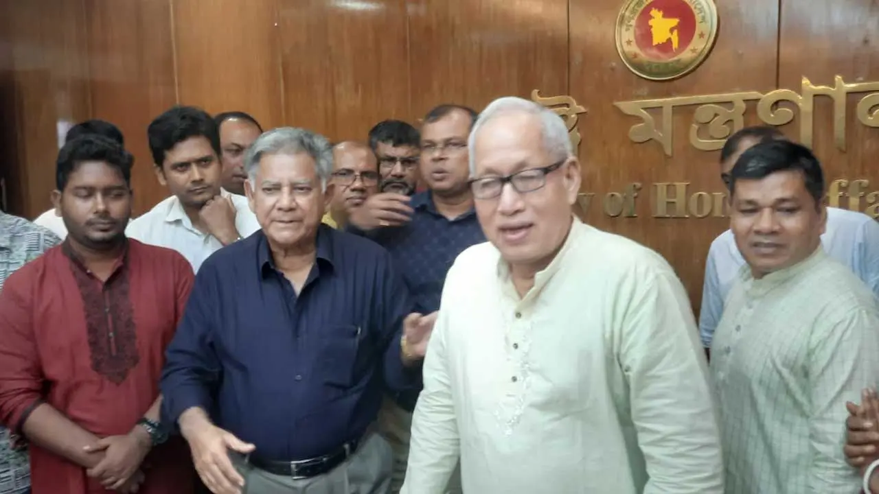 আওয়ামী লীগকে দল গোছানোর পরামর্শ স্বরাষ্ট্র উপদেষ্টার