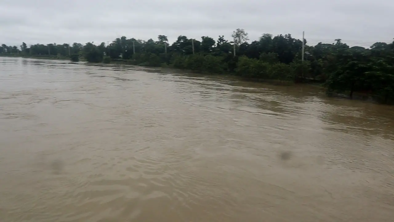 সিলেটে বিপৎসীমার ওপরে কুশিয়ারা নদীর পানি, বন্যার শঙ্কা