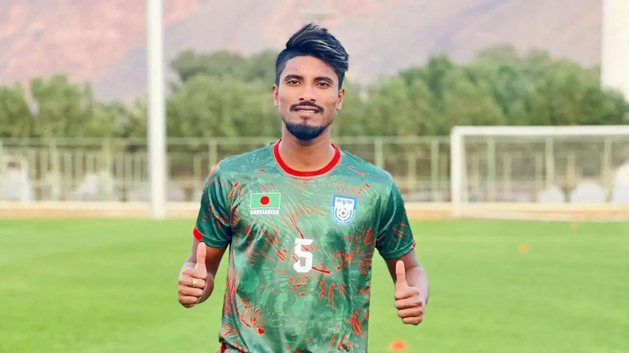 গুলিবিদ্ধ হয়ে হাসপাতালে জাতীয় দলের ফুটবলার