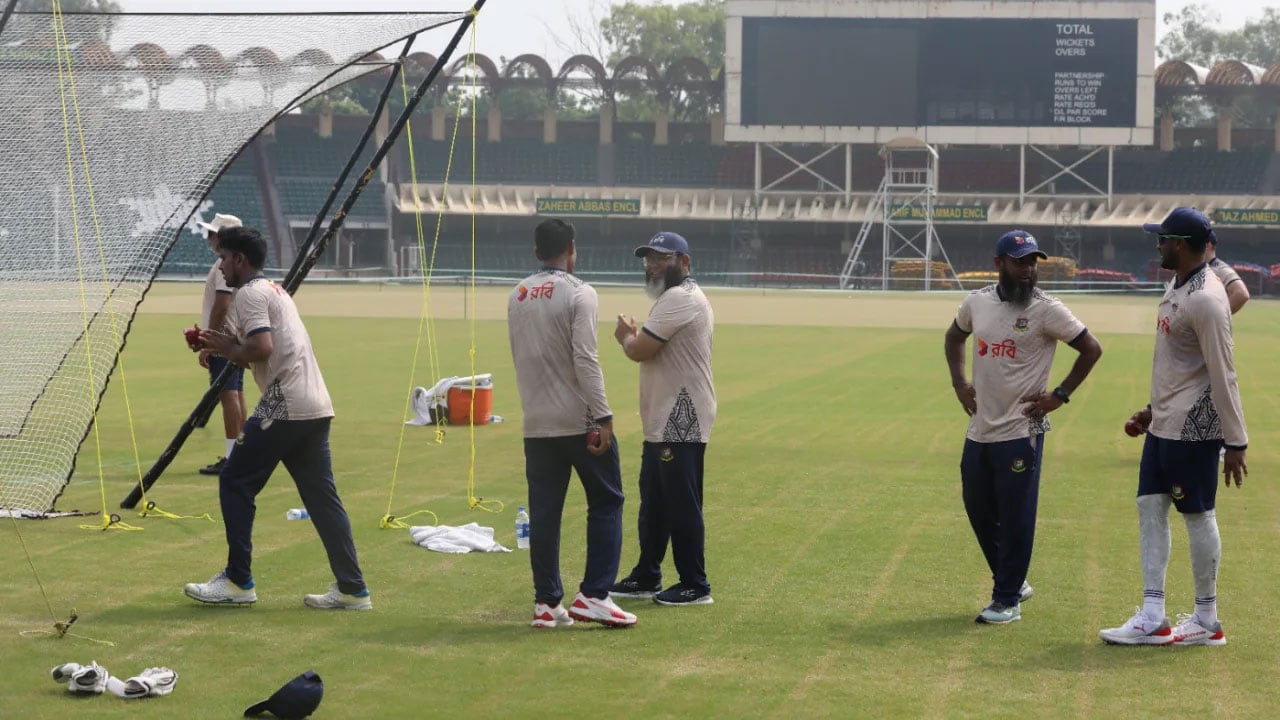 দলকে চাঙা রাখতে ভূমিকা রাখছেন সাকিব
