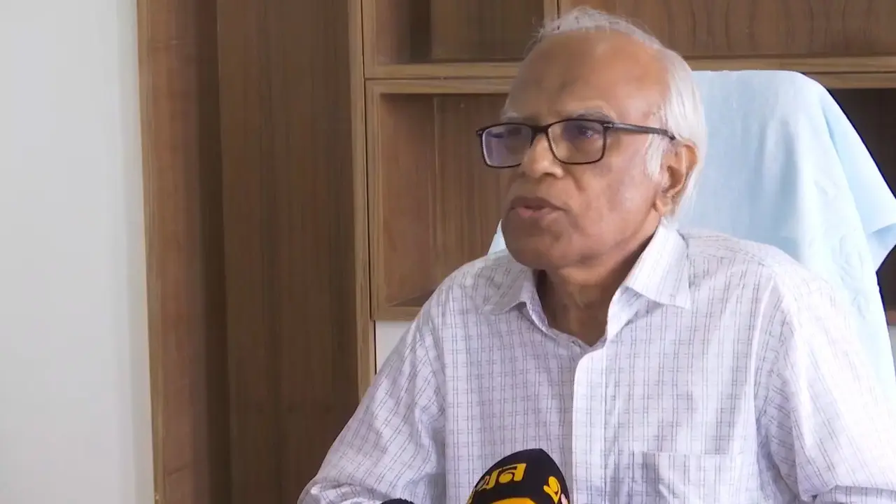 নতুন শিক্ষাক্রম কার্যকর করা সম্ভব বলে মনে করছি না