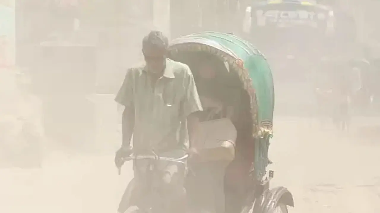 বছরের শেষ দিনের সকালে রাজধানীর বায়ু ‘খুব অস্বাস্থ্যকর’