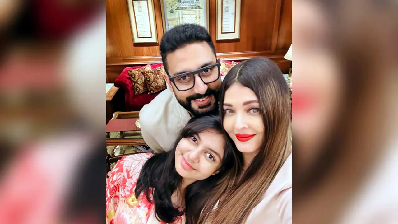 মেয়েকে সাক্ষী রেখেই গোপন সাক্ষাৎ অভিষেক-ঐশ্বরিয়ার