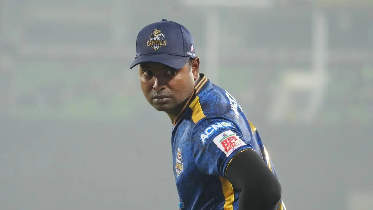 রংপুরের কাছে হার ঢাকার, কোথায় ভুল দেখছেন বাবু