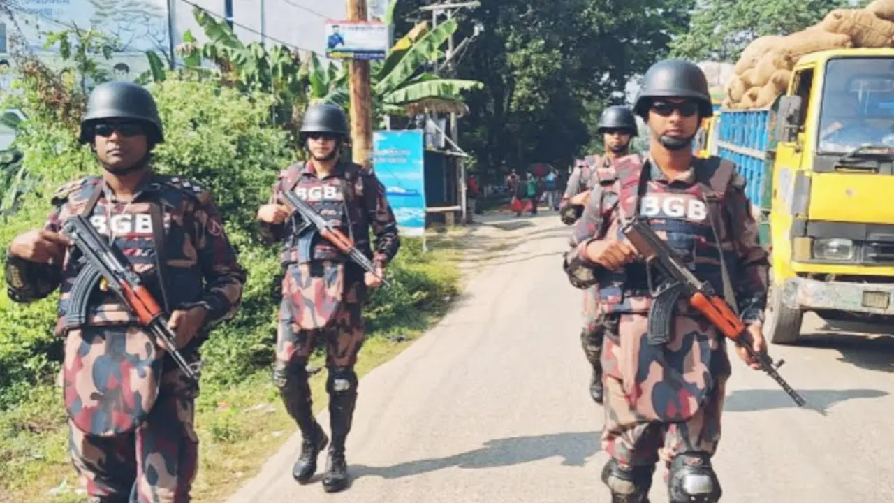 আগরতলায় বিশৃঙ্খলা-যাত্রী হয়রানি, আখাউড়া বন্দরে নিরাপত্তা জোরদার