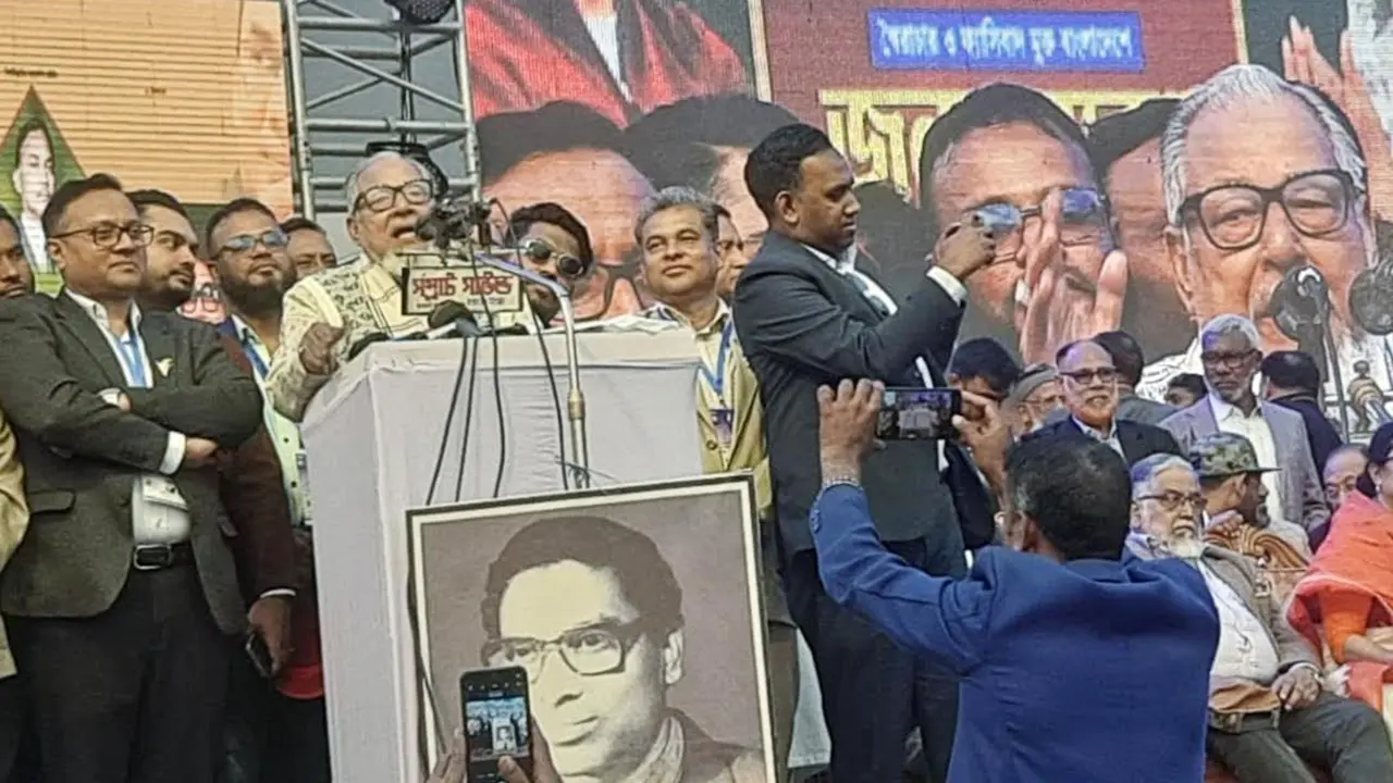 স্বৈরাচারের পতন হয়েছে কিন্তু এখনো গণতন্ত্র পুনঃপ্রতিষ্ঠিত হয়নি