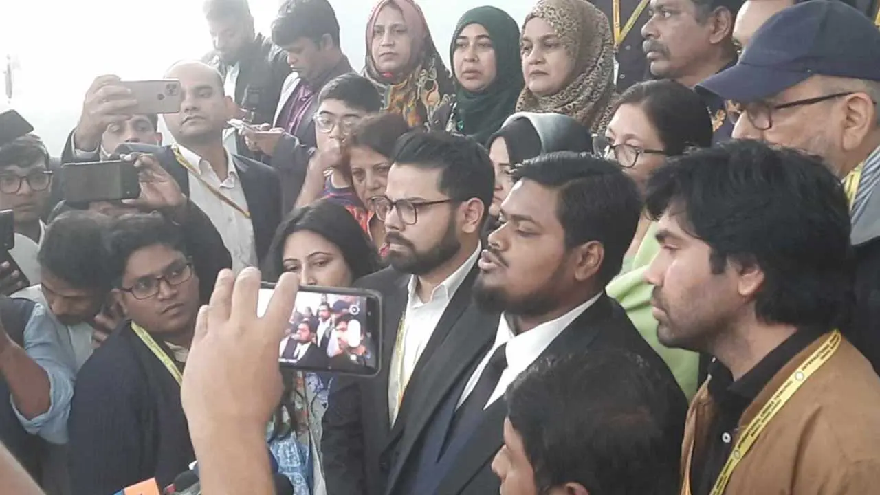 পিলখানায় হত্যা : ট্রাইব্যুনালে হাসিনাসহ ৫৭ জনের বিরুদ্ধে অভিযোগ
