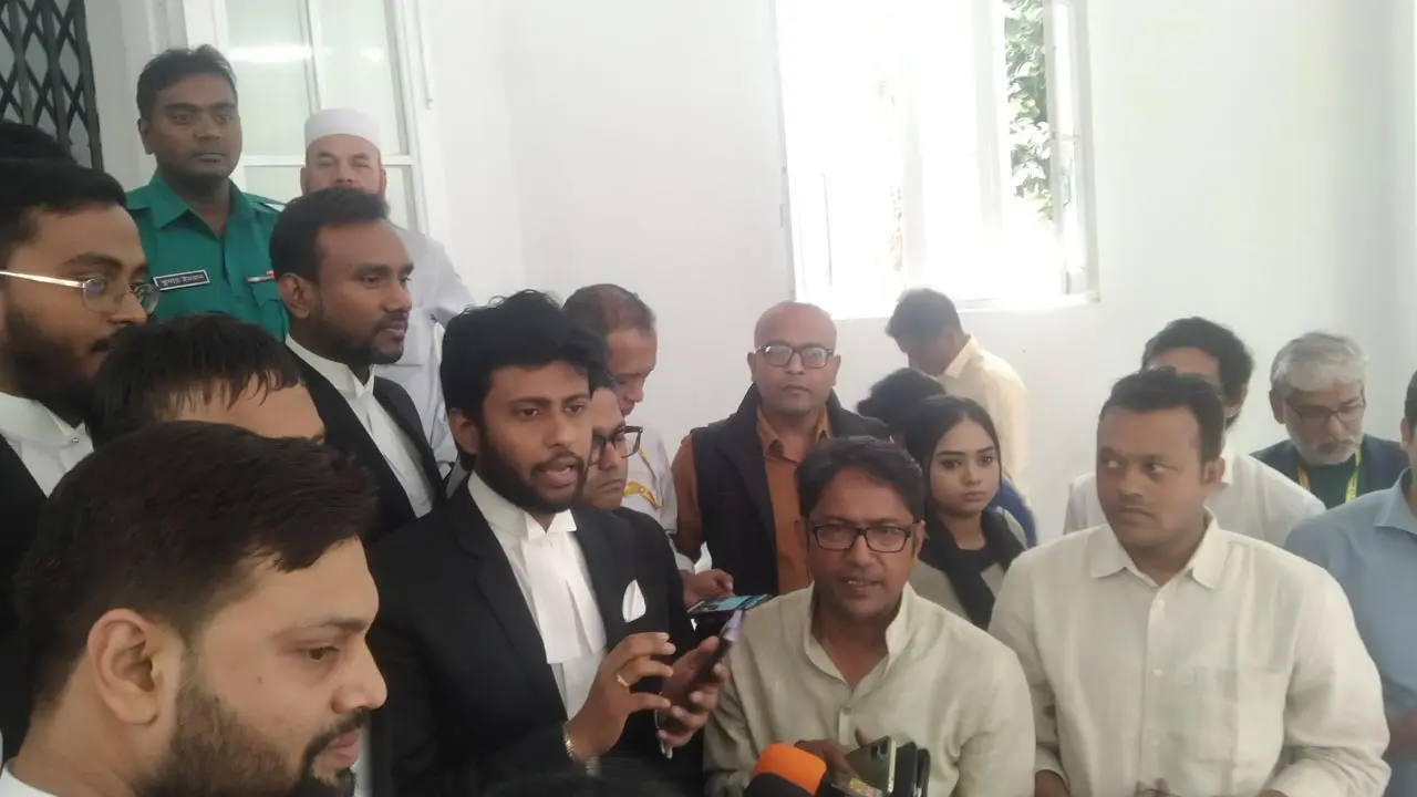 গ্রেপ্তার দেখানো হলো র‍্যাবের সাবেক দুই কর্মকর্তাকে