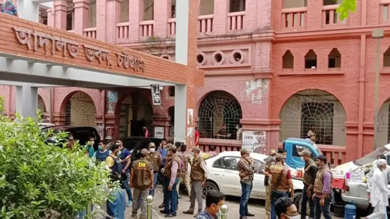 যৌতুকের মামলায় স্ত্রী-শ্বশুর-শাশুড়ি-শ্যালকের বিচার শুরু 