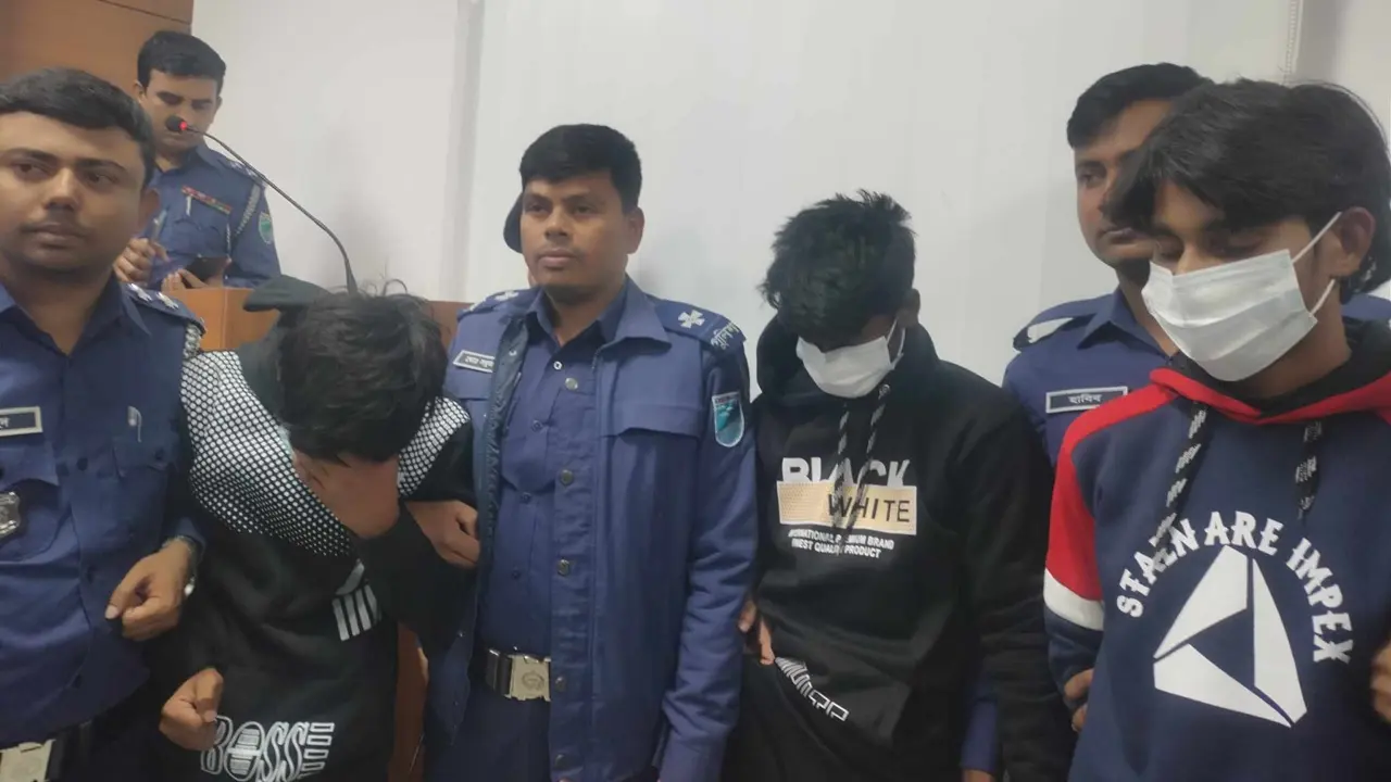 ব্যাংকে ডাকাতি চেষ্টার ঘটনায় মামলা, আসামিদের রিমান্ড চাইবে পুলিশ