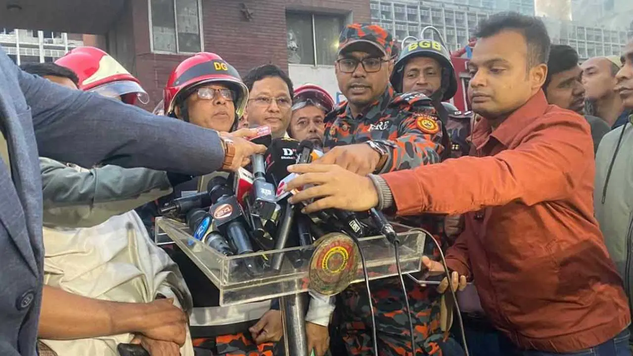 আগুনের সূত্রপাত নিয়ে নিশ্চিত হওয়া যায়নি : ফায়ারের ডিজি
