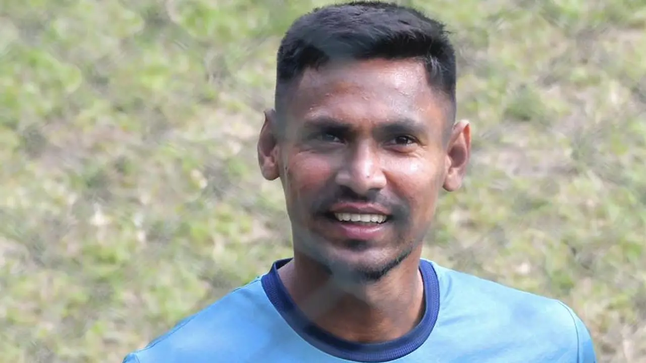 সুখবর দিলেন মুস্তাফিজ