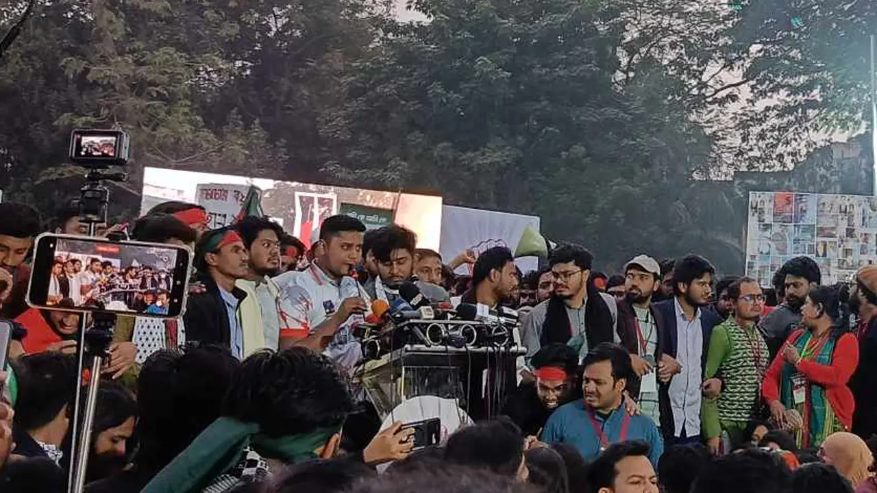 ‘আপনাদের আম্মু ফিরে আসবে না, রিয়েলিটি মাইনে নেন’