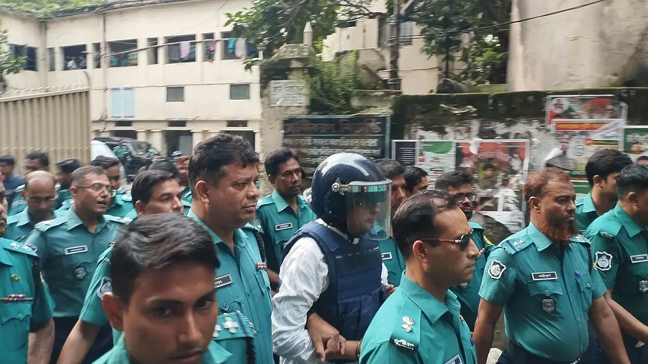 সাবেক ৪ মন্ত্রীসহ ৯ জন নতুন মামলায় গ্রেপ্তার