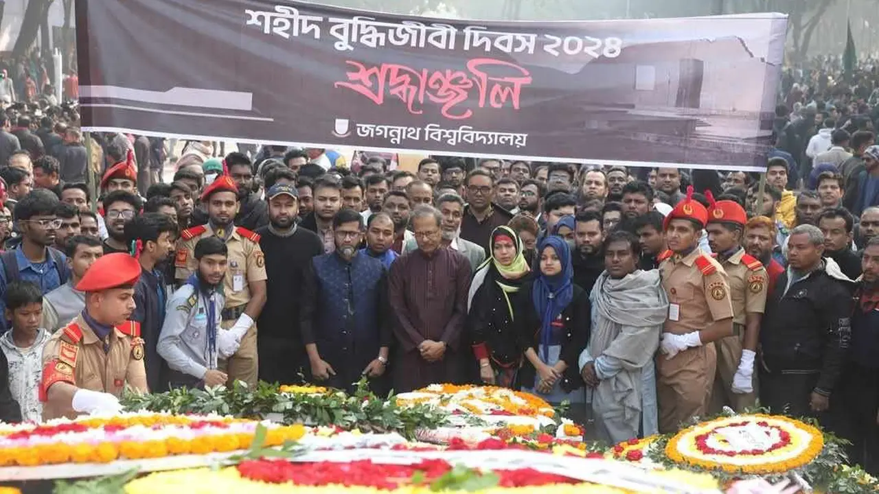 ইতিহাসে যে ভুয়া তথ্য দেওয়া আছে তা বদলানো উচিত : জবি উপাচার্য
