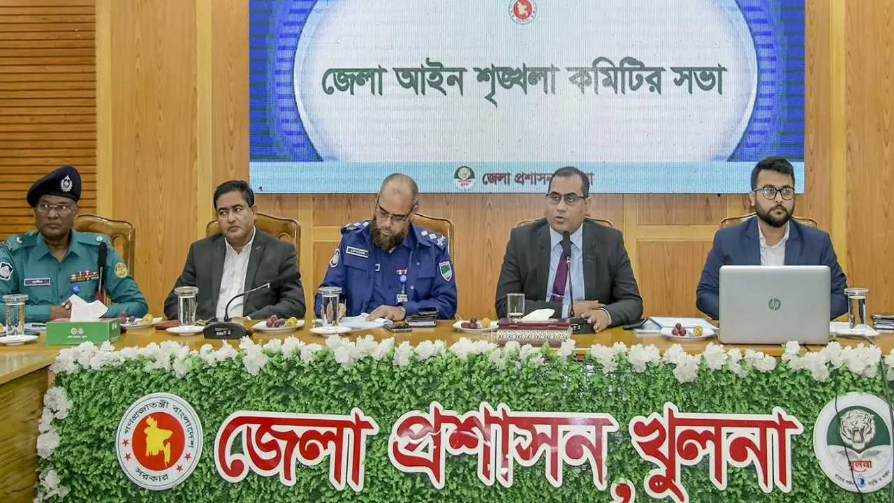‘দস্যুতা বন্ধে নজরদারি বাড়ানো হচ্ছে খুলনার ৩ উপজেলায়’