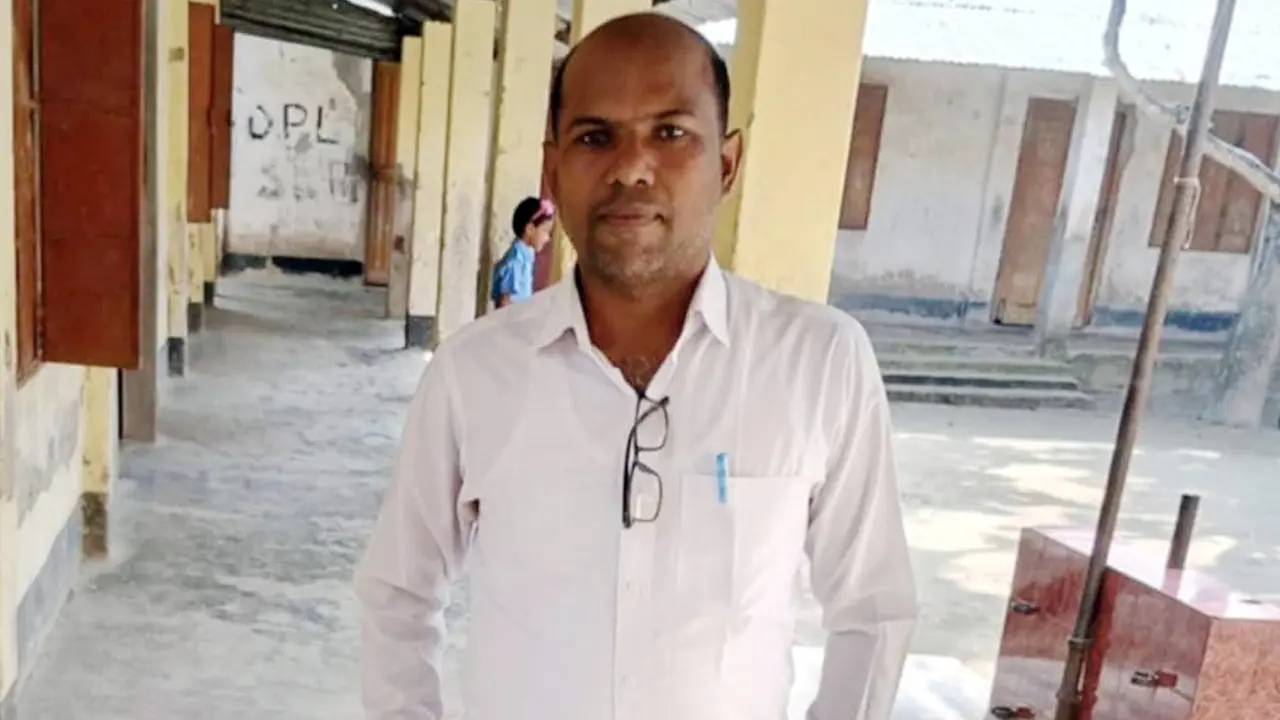 কলেজছাত্রীর সঙ্গে শিক্ষকের আপত্তিকর ভিডিও ফাঁস, সমালোচনার ঝড়